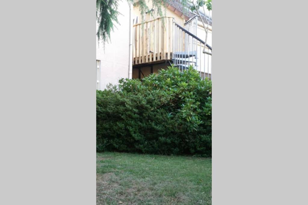 Studio Cosy Douillet Et Fonctionnel Apartment Savigny-le-Temple Exterior photo